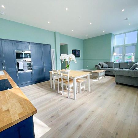 Beautiful 2Br, Private Entry In Vibrant Leith Apartment เอดินบะระ ภายนอก รูปภาพ